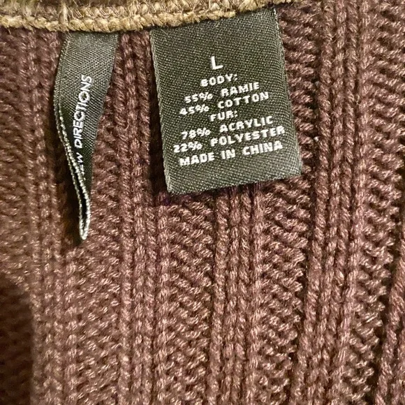 Women’s New Directions Brown Sweater Vest with Faux Fur Trim Size L - Picture 3 of 8